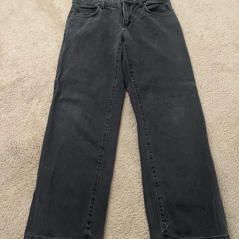 Cotton On Women’s Dark Gray Relaxed Jeans. Low rise straight